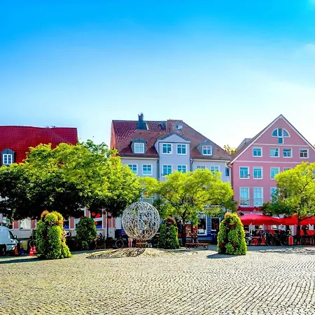 Kietz-mole Mit Mueritzblick Waren (Mueritz)